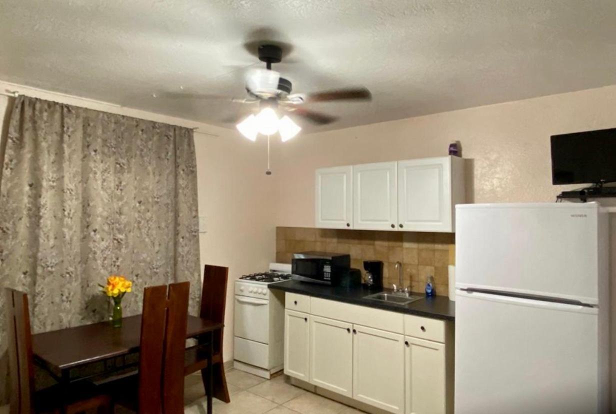 Hallandale Beach Motel With Free Parking And Full Kitchen ! No Extra Fees! Accepting Cash! Exterior foto